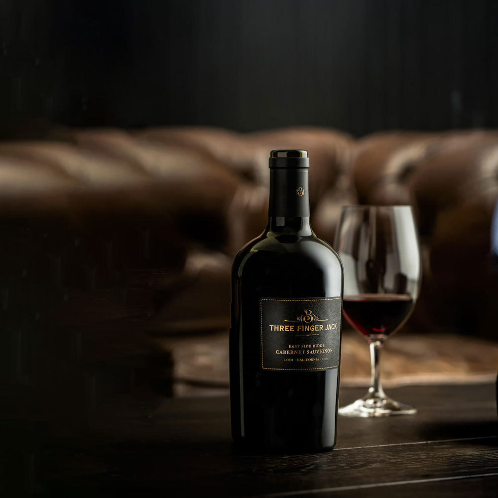 Cabernet Sauvignon East Side Ridge de Three Finger Jack 2019, 750 ml