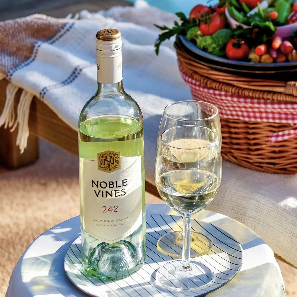 Noble Vines 152 Pinot Grigio 2021 750ml